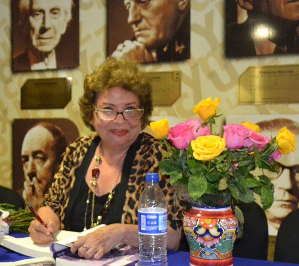 Dos vidas: Alicia Flores